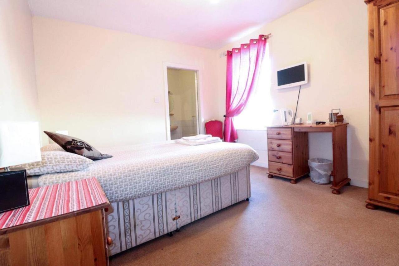The Bridge Inn Tillicoultry Экстерьер фото